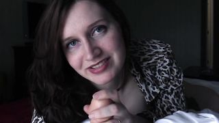 Bettie Bondage - Talking Your Naive Ditzy Mom Into A Bj