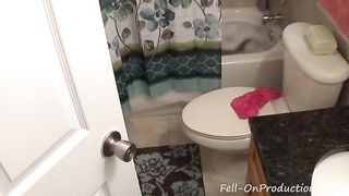 Bathing Mommy Needs Cock