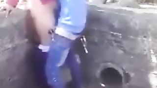 Arab Fucking Outdoor Gets Caught by Family