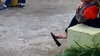 Candid Feet Classics- Blonde Dangling Black Flats (nmw)