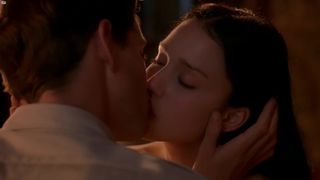 JESSICA ALBA – CLASSIC SEX SCENE FROM “THE SLEEPING DICTIONARY