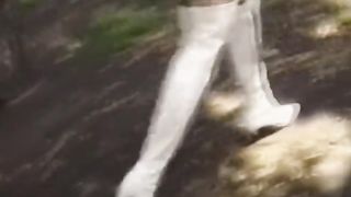 Sweet Tooth for Hot Retro Feet