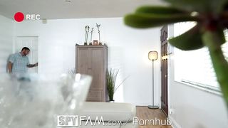 SPYFAM Supah-Tearing Up-Scorching Step Sis Bangs To Get Out Of Trouble