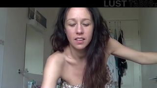 Eyeing my sonny-in-law-in-law piss, may I hold it for you (Kelly Hart sex)