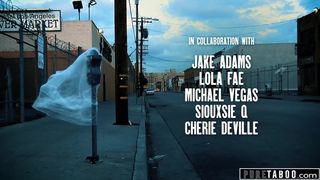 Cheatingg Housewife Invites Him In